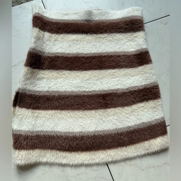 FREE PEOPLE Ciara Sweater Skirt; size small - Picture 5 of 6